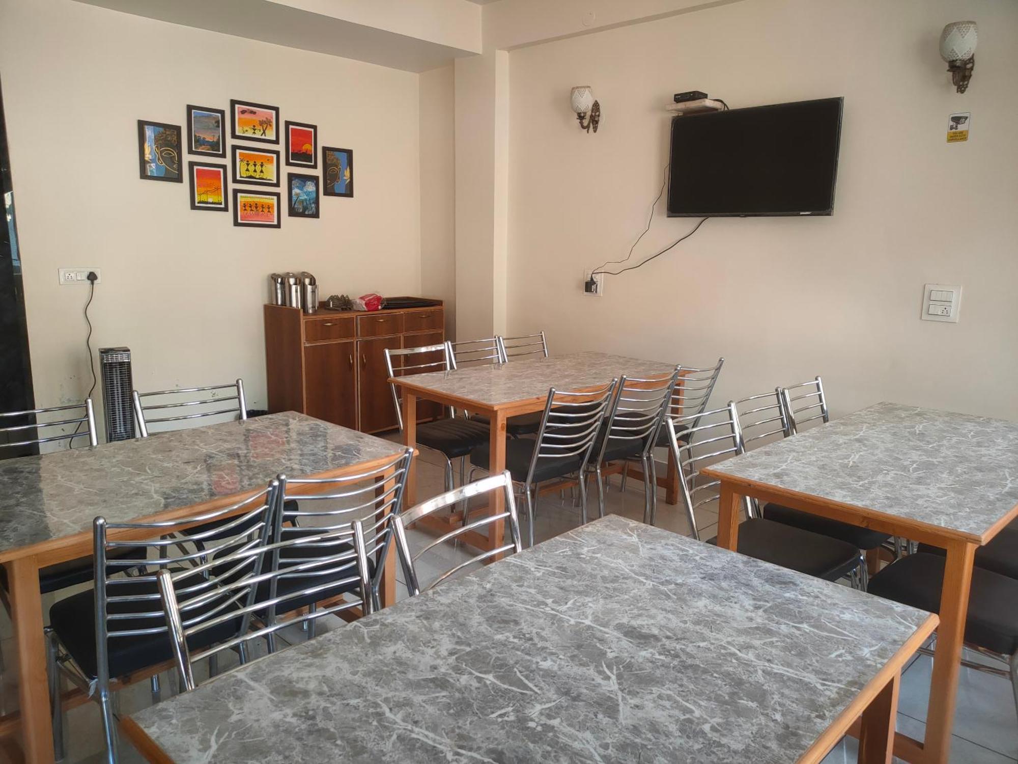 Hotel Cozy Haven ماندي المظهر الخارجي الصورة